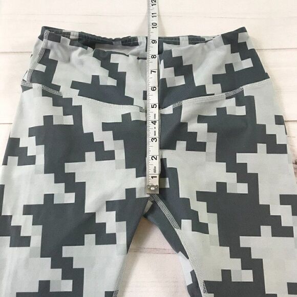 Alo Yoga Women Geometric Pattern Active Leggings XS - Picture 3 of 13